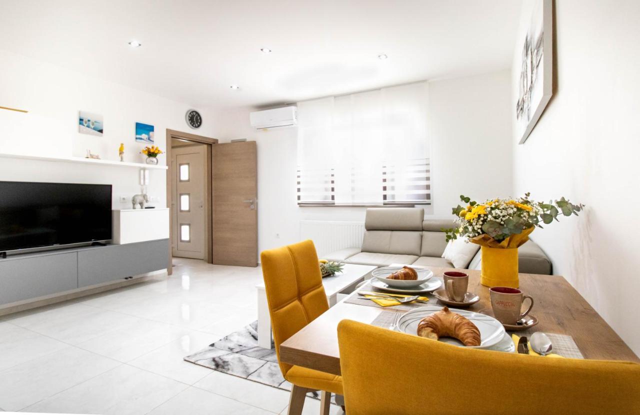 Apartment Juric Pola Esterno foto