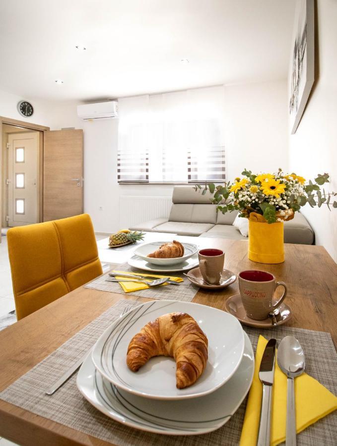 Apartment Juric Pola Esterno foto